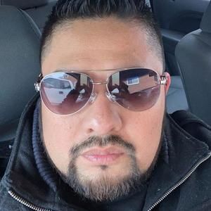 Meet your Posher, Juan